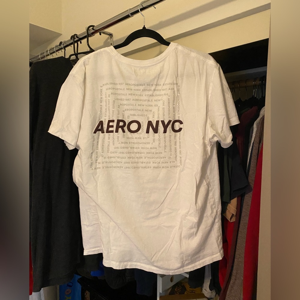 Men’s Large ‘AÉROPOSTALE’ t-shirt
